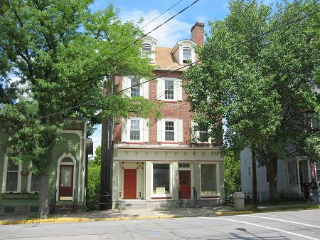 1840 Storefront photo